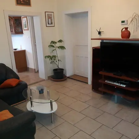 Holiday home Midiola Vendeghaz *