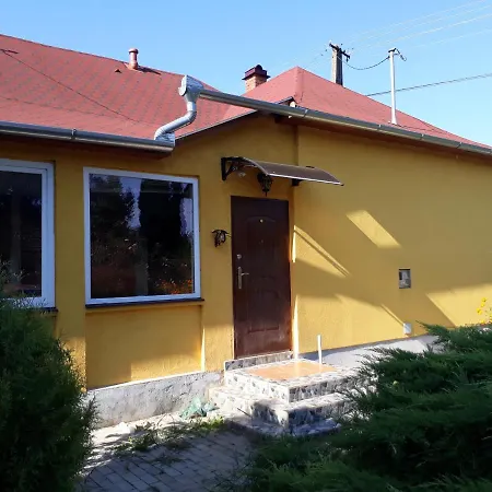 Midiola Vendeghaz Holiday home Kerkakutas