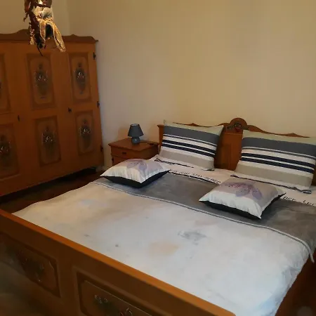 Midiola Vendeghaz * Kerkakutas